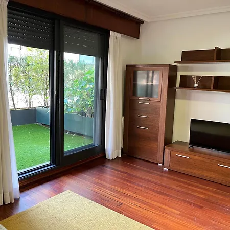 Estudio Con Terraza Centro De Garaje Opcional شقة فيجو